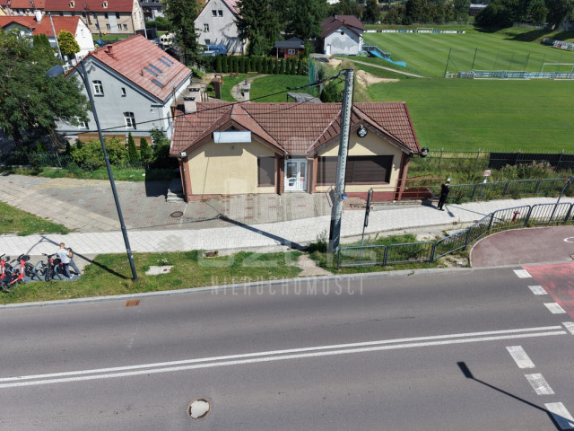 Budynek handlowo-usługowy koło dworca PKP Tczew