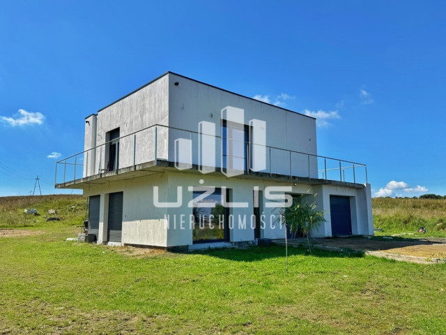 Nowoczesny dom na dużej działce 2277 m² Rywałd